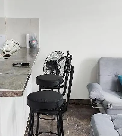 Hermoso Apartamento Con Servicios Y Garaje. Florencia  Exterior photo