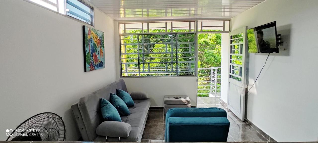 Apartment Hermoso Con Servicios Y Garaje.